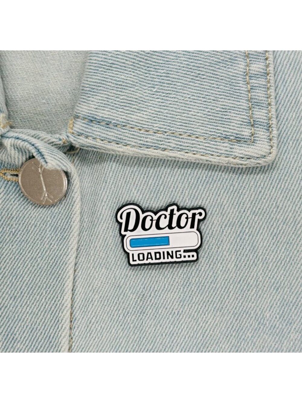 ☀️New Oz Enamel Pin Doctor Loading Medical Themed Brooch White Medicine student